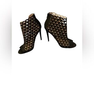 Betsey Johnson Black Heart Cutout Heels